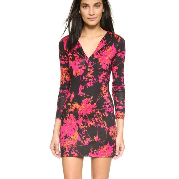 Diane Von Furstenberg Dresses & Skirts - Diane von Furstenberg Silk Reina Long Sleeve Floral Daze Shift Dress